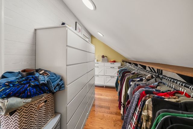 119 James St, Acushnet, MA 02743