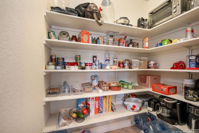 2147 Flintshire Dr, New Braunfels, TX 78130