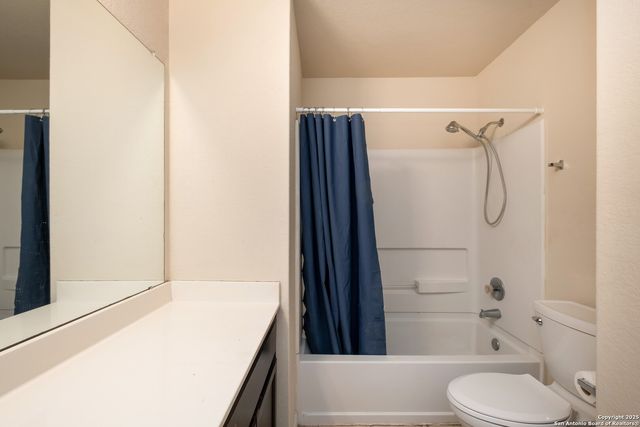 2147 Flintshire Dr, New Braunfels, TX 78130