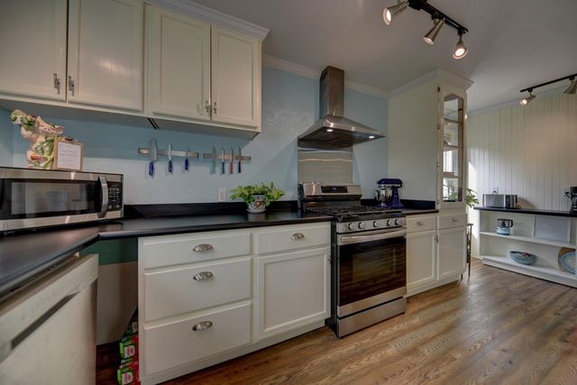 905 Clinton Street, Brenham, TX 77833