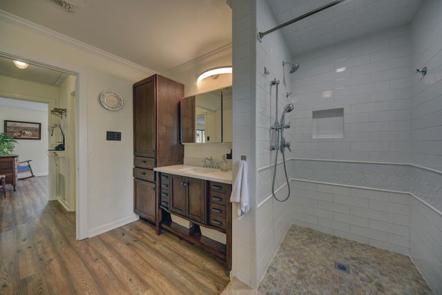 905 Clinton Street, Brenham, TX 77833