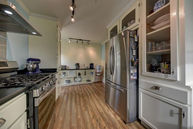 905 Clinton Street, Brenham, TX 77833