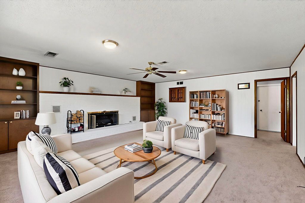 Image 16 of property listing at 4013 Pitt Street NE, Albuquerque, NM 87111