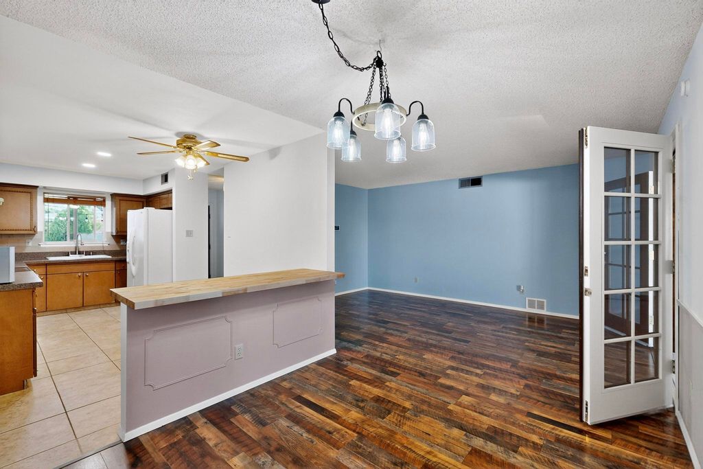 Image 25 of property listing at 4013 Pitt Street NE, Albuquerque, NM 87111