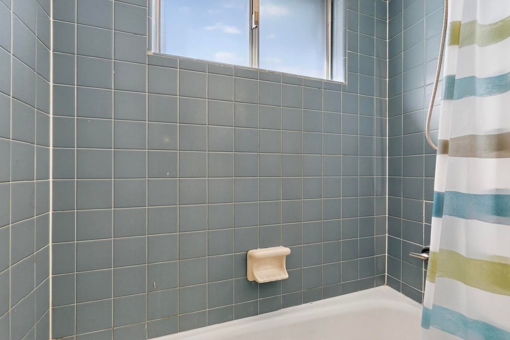 Image 40 of property listing at 4013 Pitt Street NE, Albuquerque, NM 87111