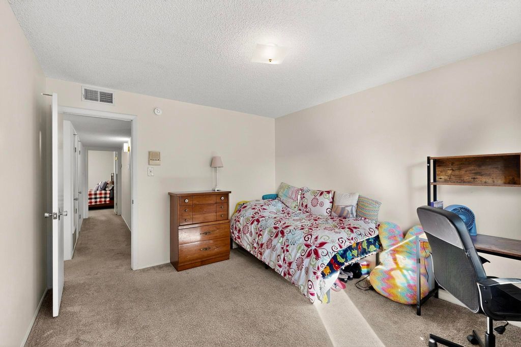 Image 44 of property listing at 4013 Pitt Street NE, Albuquerque, NM 87111