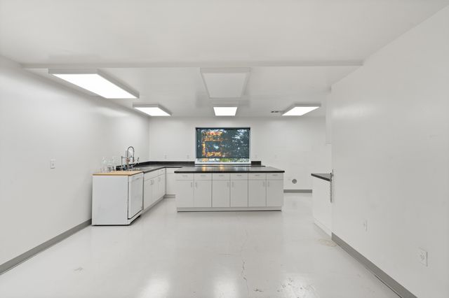 1388 Antelope Road, White City, OR 97503