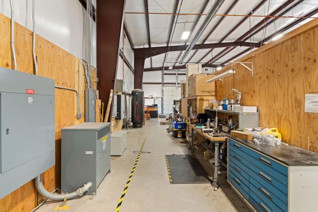 1388 Antelope Road, White City, OR 97503