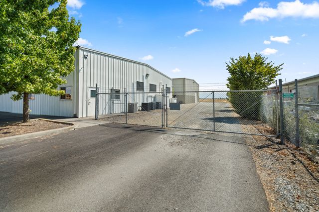 1388 Antelope Road, White City, OR 97503