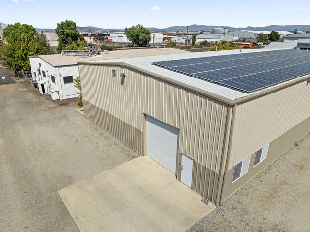 1388 Antelope Road, White City, OR 97503