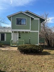 2419 Forest Shadows Drive, St Louis, MO 63136