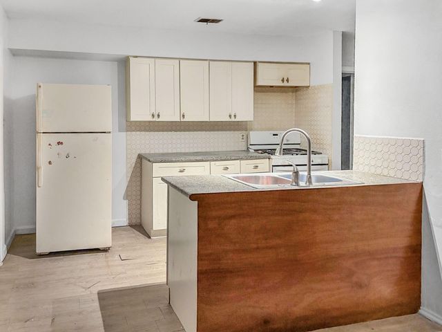 4423 Holloway Drive, Houston, TX 77047