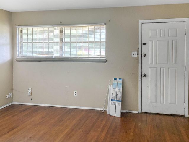 4423 Holloway Drive, Houston, TX 77047