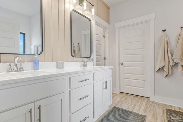 1222 Fenwick Ct, Cantonment, FL 32533