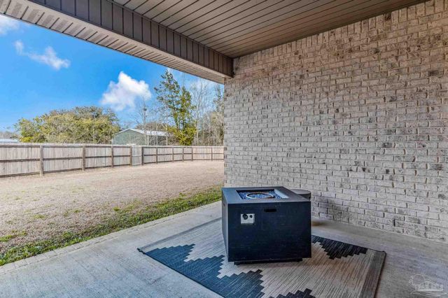 1222 Fenwick Ct, Cantonment, FL 32533