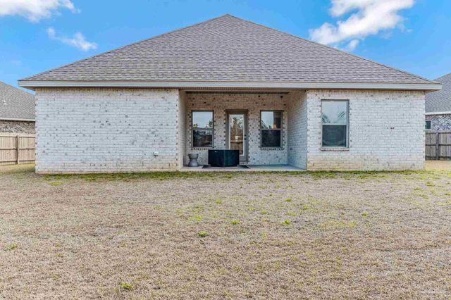 1222 Fenwick Ct, Cantonment, FL 32533