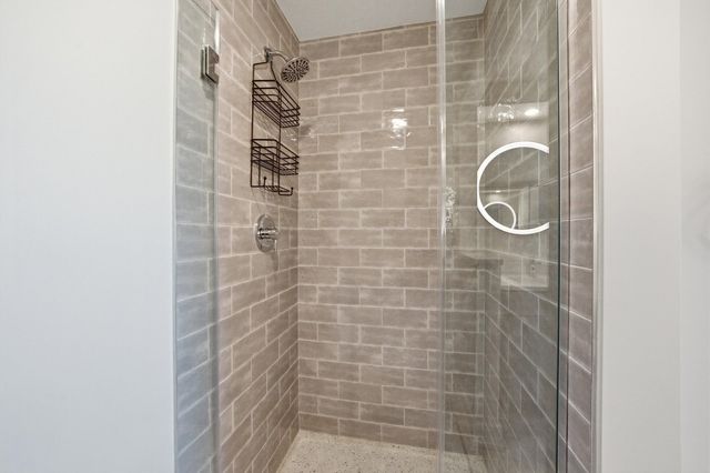 141 N La Grange Road 806, La Grange, IL 60525