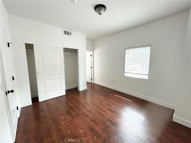 1861 S Longwood Avenue, Los Angeles, CA 90019