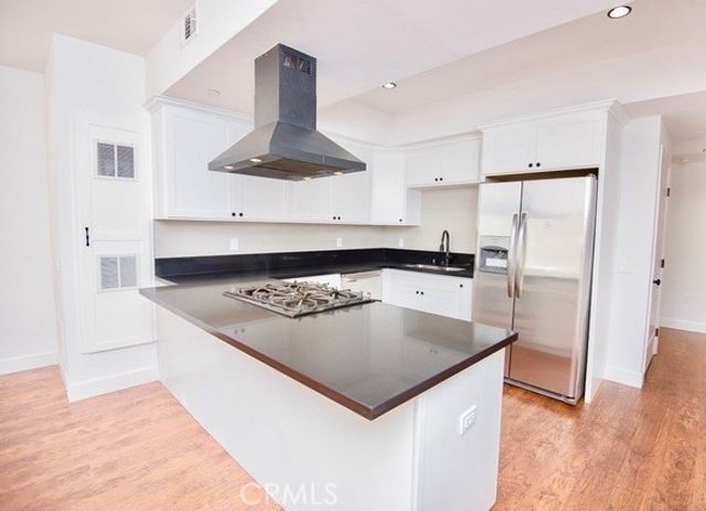 1861 S Longwood Avenue, Los Angeles, CA 90019