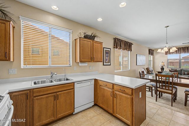 10153 S Wagonette Avenue, Vail, AZ 85641