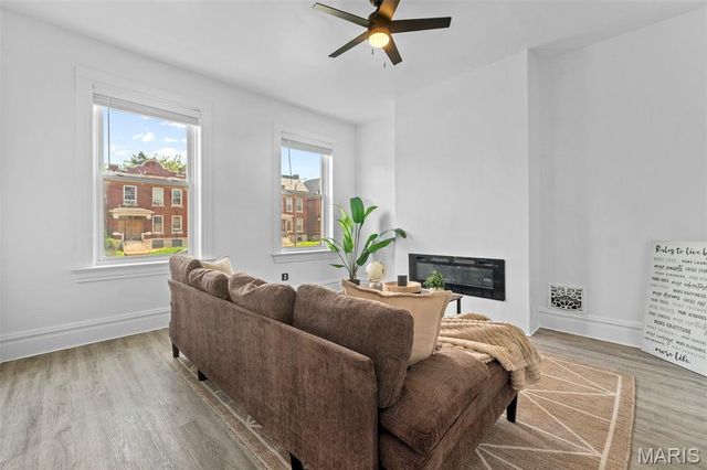 4030 Saint Louis Avenue, St Louis, MO 63107