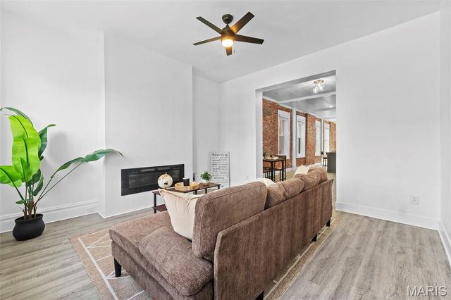 4030 Saint Louis Avenue, St Louis, MO 63107