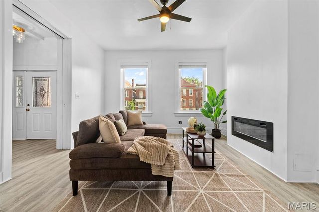 4030 Saint Louis Avenue, St Louis, MO 63107