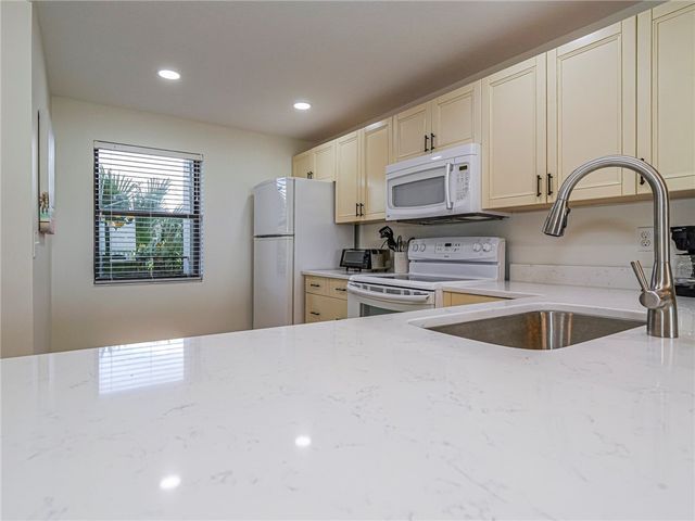 4200 N Highway A1A None 215, North Hutchinson Island, FL 34949