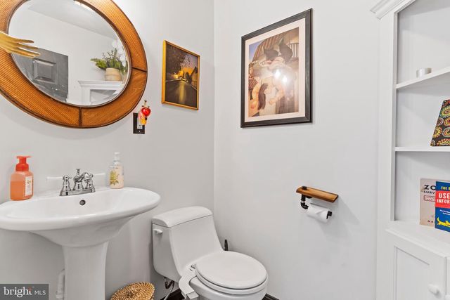 2 BRENTWOOD RD, Camp Hill, PA 17011