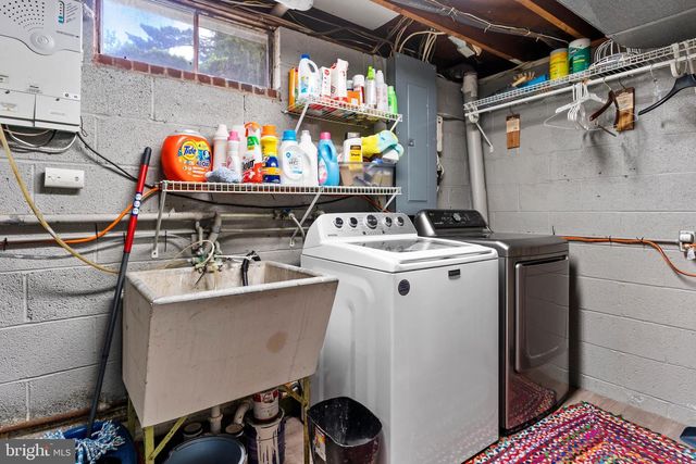 2 BRENTWOOD RD, Camp Hill, PA 17011