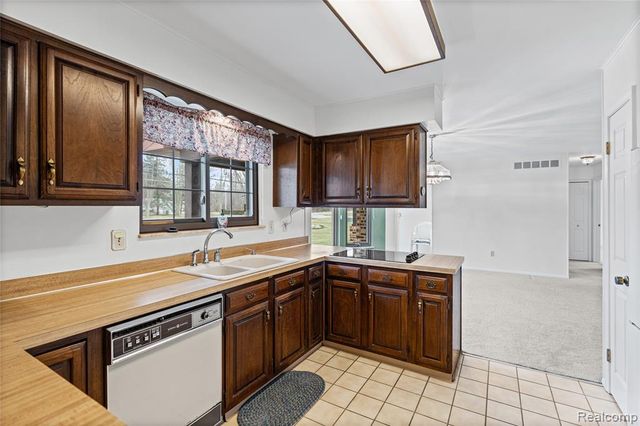 9080 E Lippincott Boulevard, Davison, MI 48423