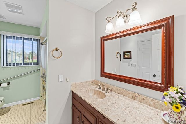 9080 E Lippincott Boulevard, Davison, MI 48423