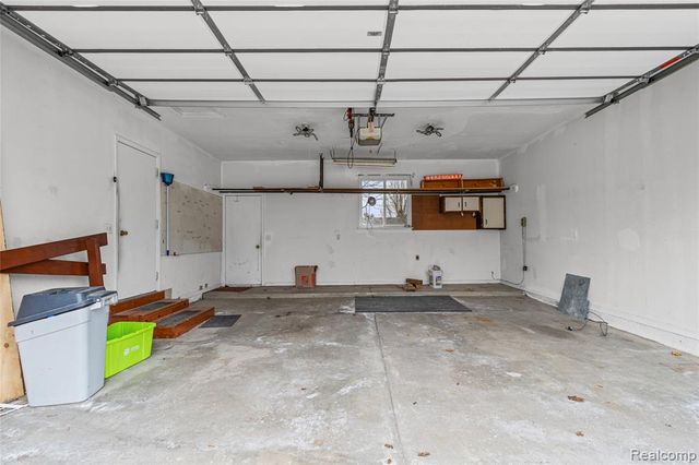 9080 E Lippincott Boulevard, Davison, MI 48423