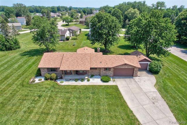 9080 E Lippincott Boulevard, Davison, MI 48423