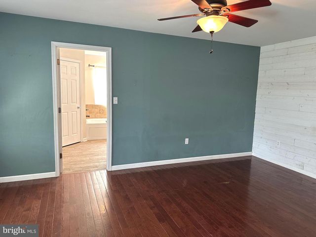 455 EUGENE DR, Chambersburg, PA 17202