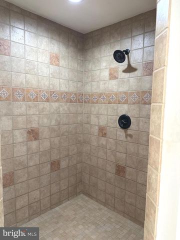 455 EUGENE DR, Chambersburg, PA 17202