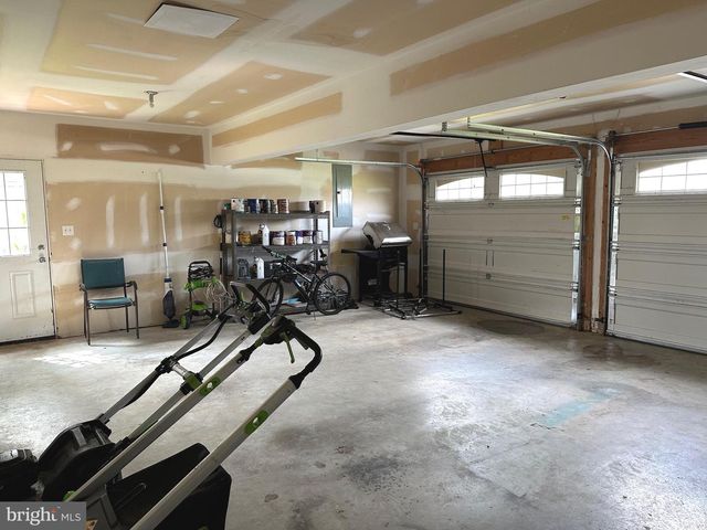 455 EUGENE DR, Chambersburg, PA 17202