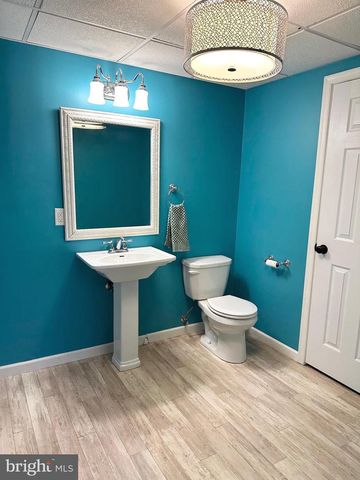 455 EUGENE DR, Chambersburg, PA 17202