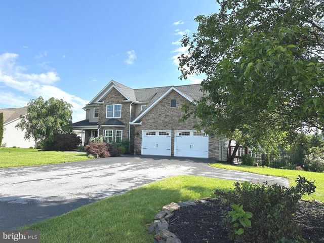 455 EUGENE DR, Chambersburg, PA 17202