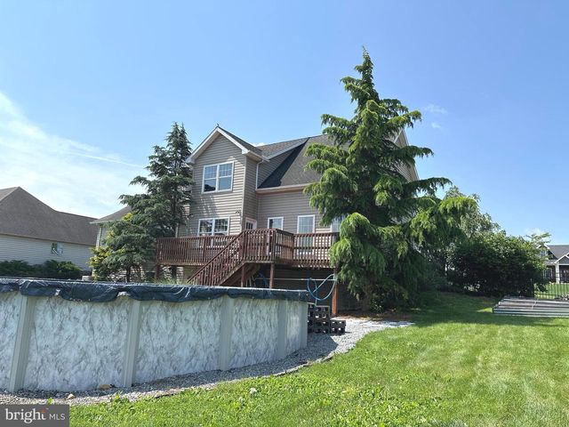455 EUGENE DR, Chambersburg, PA 17202