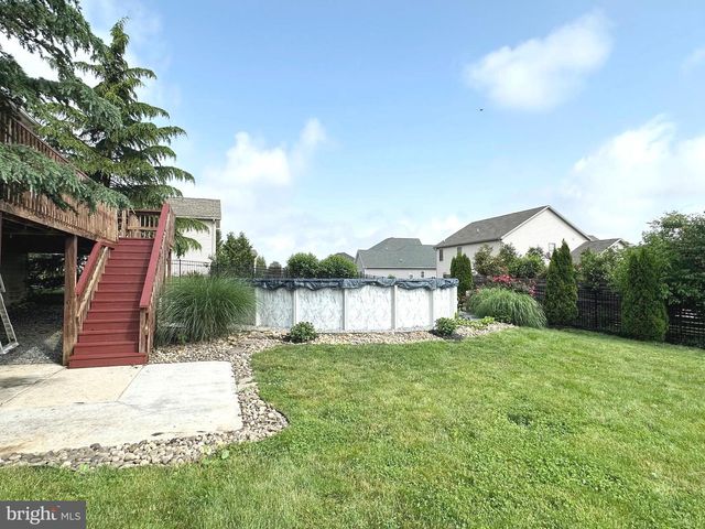 455 EUGENE DR, Chambersburg, PA 17202