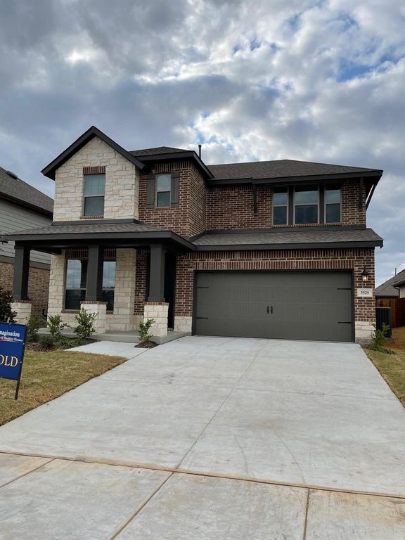 5529 Blue Point Lane, Garland, TX 75043