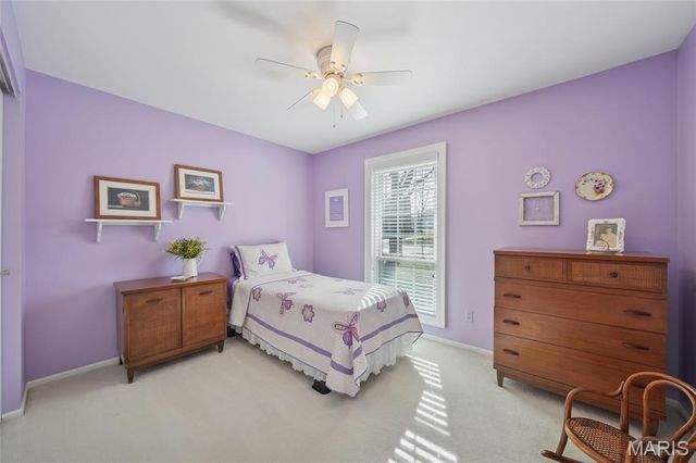 1047 Camargo Drive, Ballwin, MO 63011