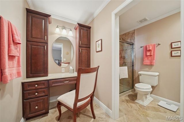 1047 Camargo Drive, Ballwin, MO 63011