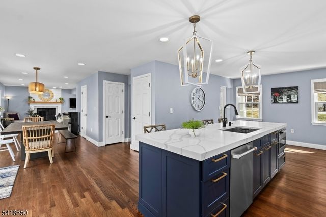 31 Mockingbird, Allamuchy Twp., NJ 07840