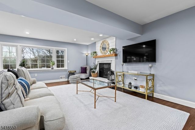 31 Mockingbird, Allamuchy Twp., NJ 07840