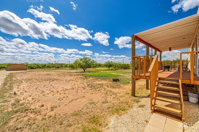 2400 FM 2662, Bronte, TX 76933
