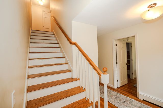 14 Pinewood Drive, Amherst, NH 03031