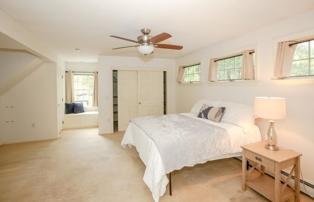 14 Pinewood Drive, Amherst, NH 03031