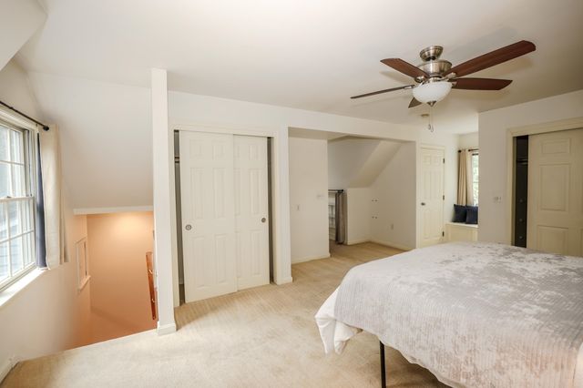14 Pinewood Drive, Amherst, NH 03031
